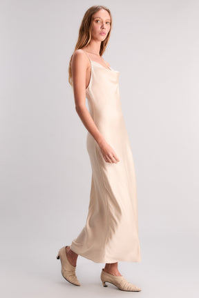 VESTIDO DE ESTA NOCHE