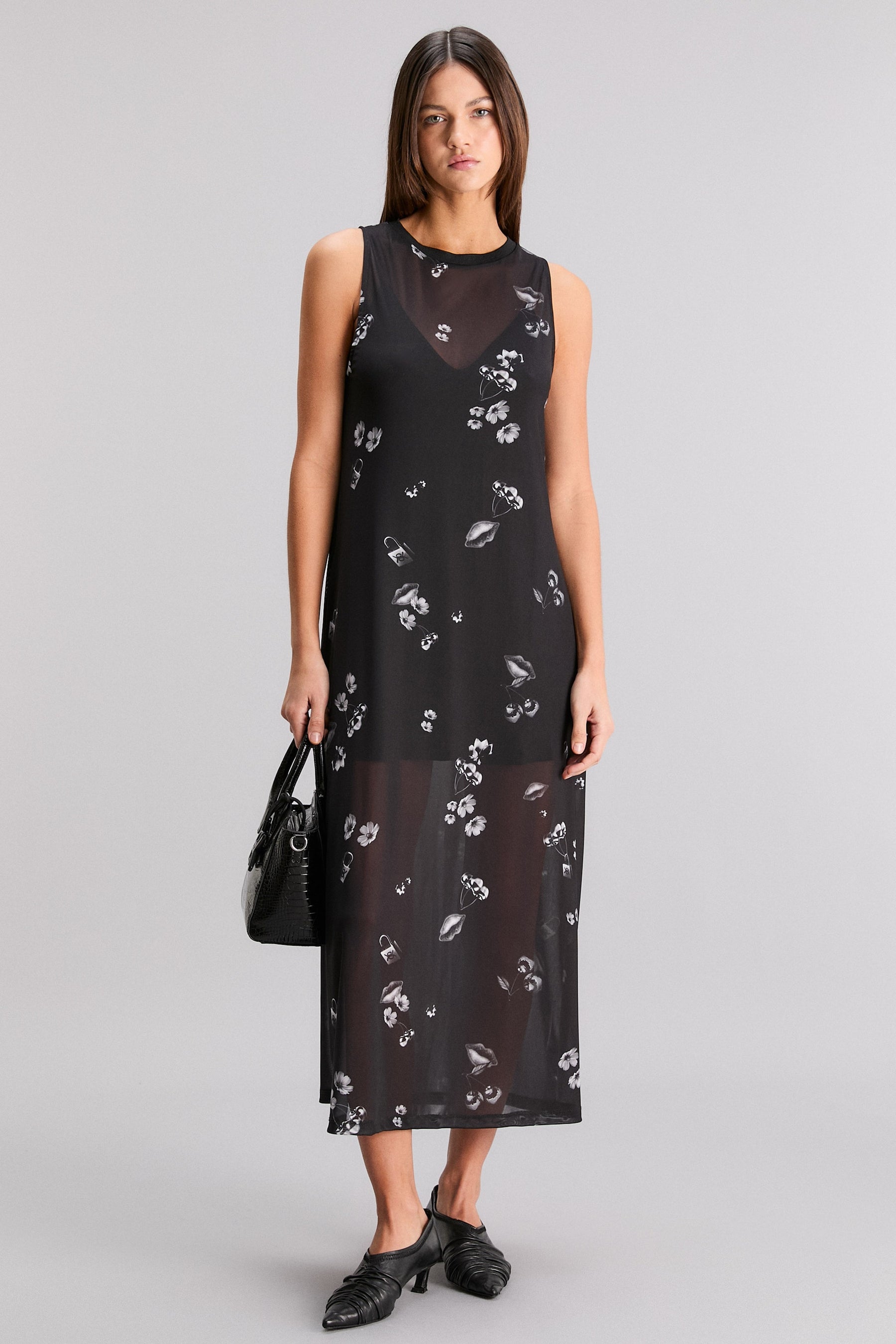 VESTIDO DE DESEO SILENCIADO