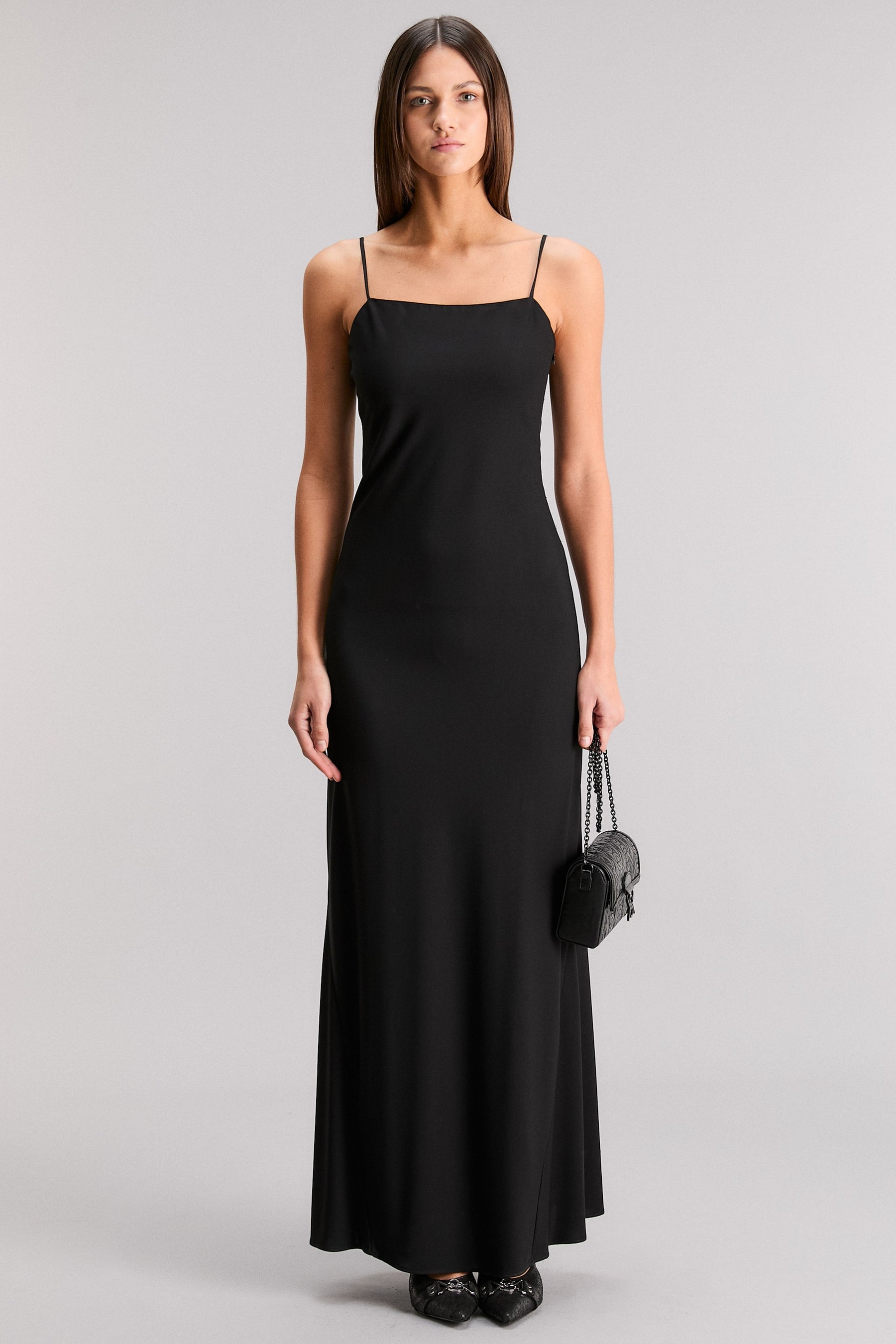 VESTIDO DE NOCHE SIN FIN